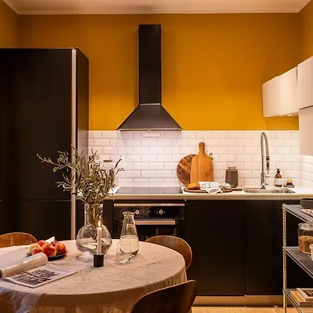 Fantastic In Old Apartment *